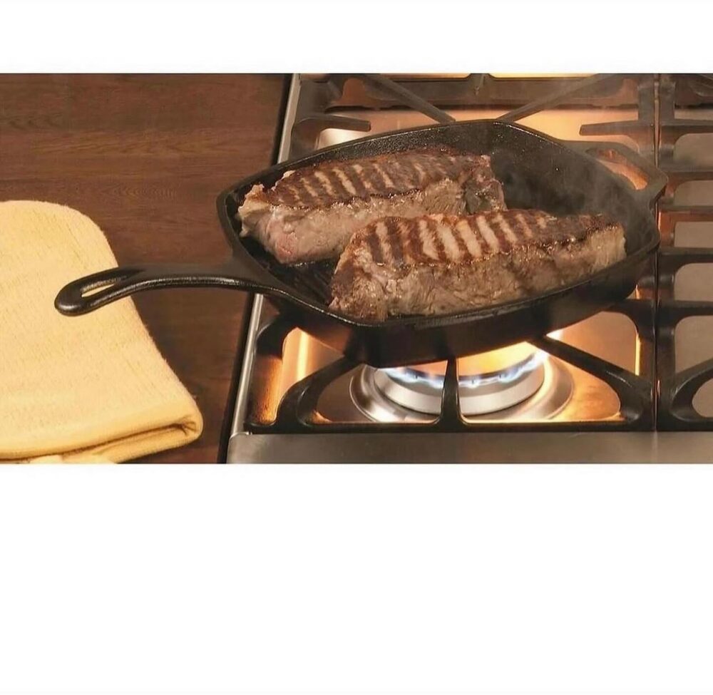 Lodge Cast Iron 10.5” Seasoned Square Grill Pan - Image 4