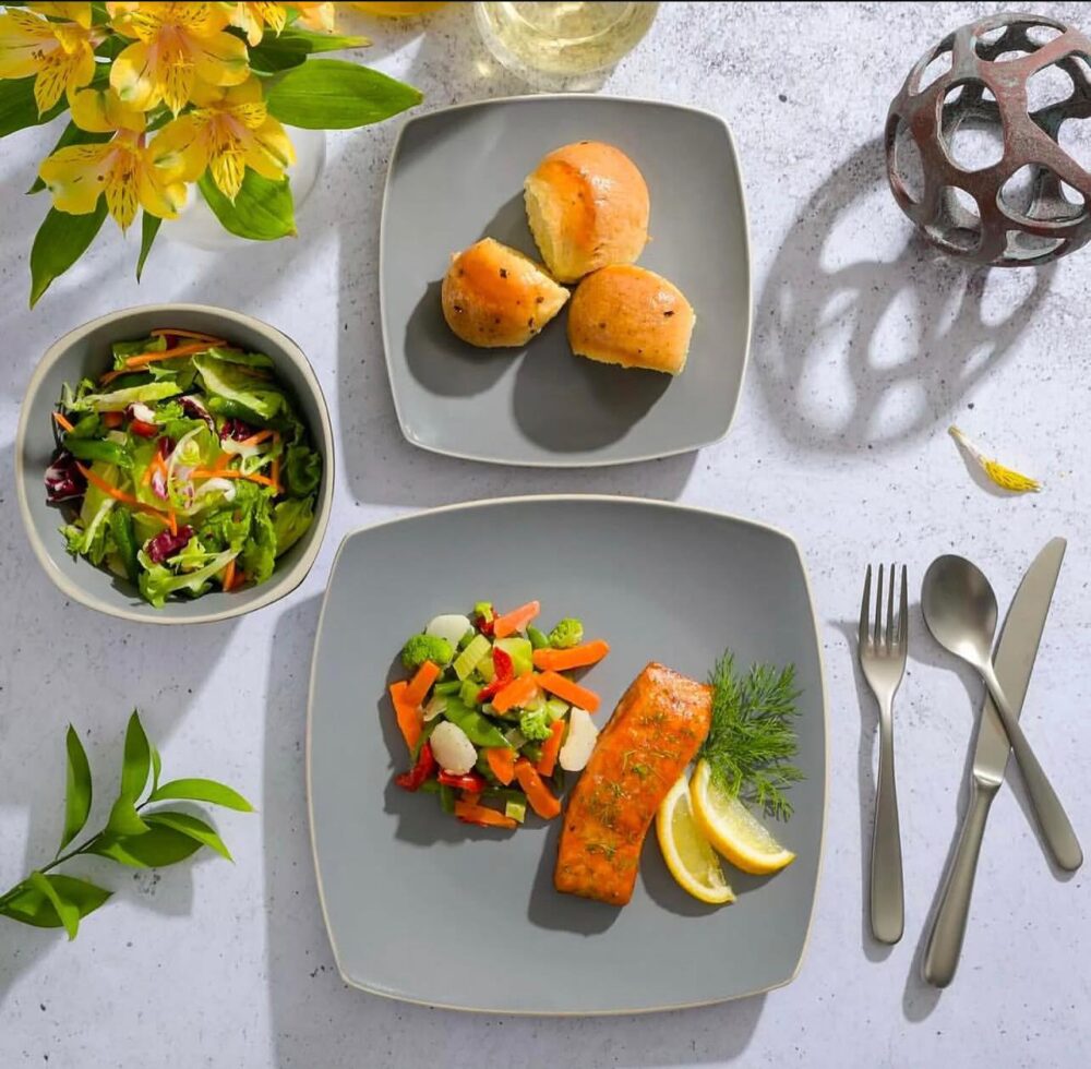 Gibson Soho Lounge 18-Piece Dinnerware Set - Image 2