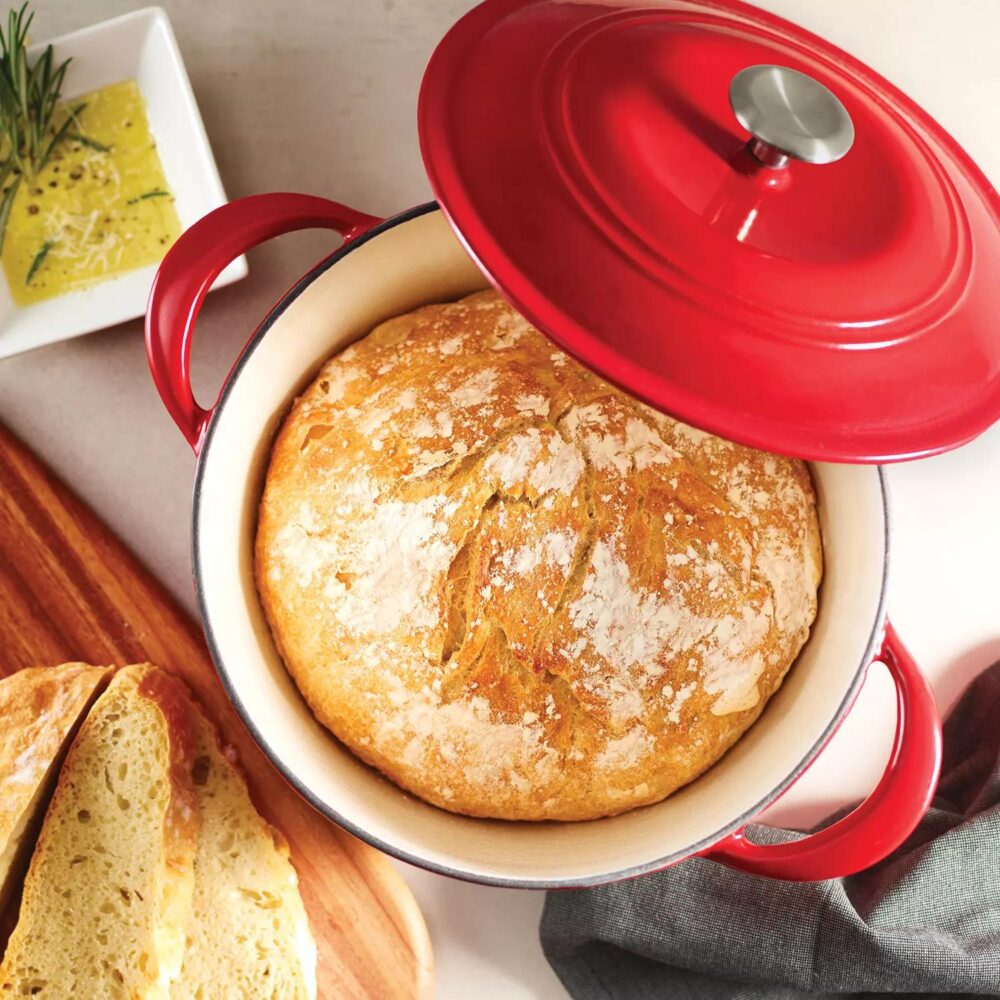 Tramontina Enameled Cast Iron 7-Quart Covered Round Dutch Oven - Image 4