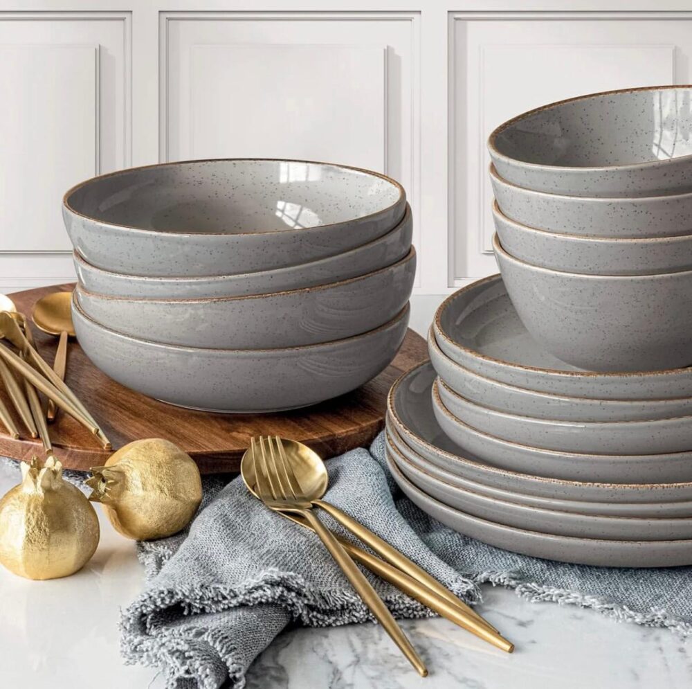 Over and Back 16pc Dinnerware Set - Image 4