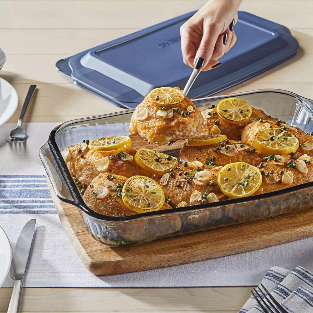 Pyrex Sculpted Tinted 4-Piece Glass Baking Dish Set with Airtight Lids - Image 5