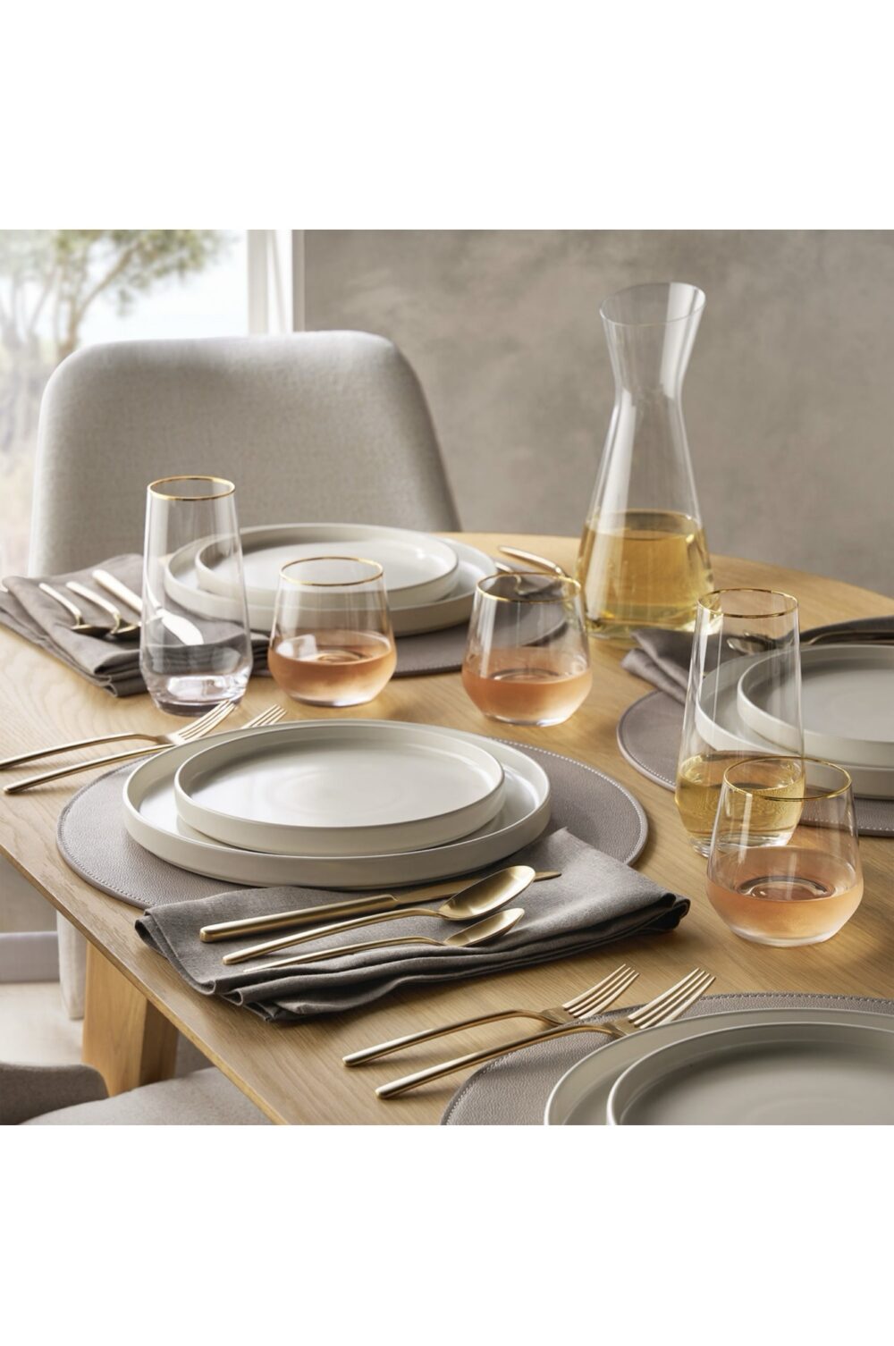 Member's Mark 12-Piece Modern Gold Rim Crystal Drinkware Set - Image 3