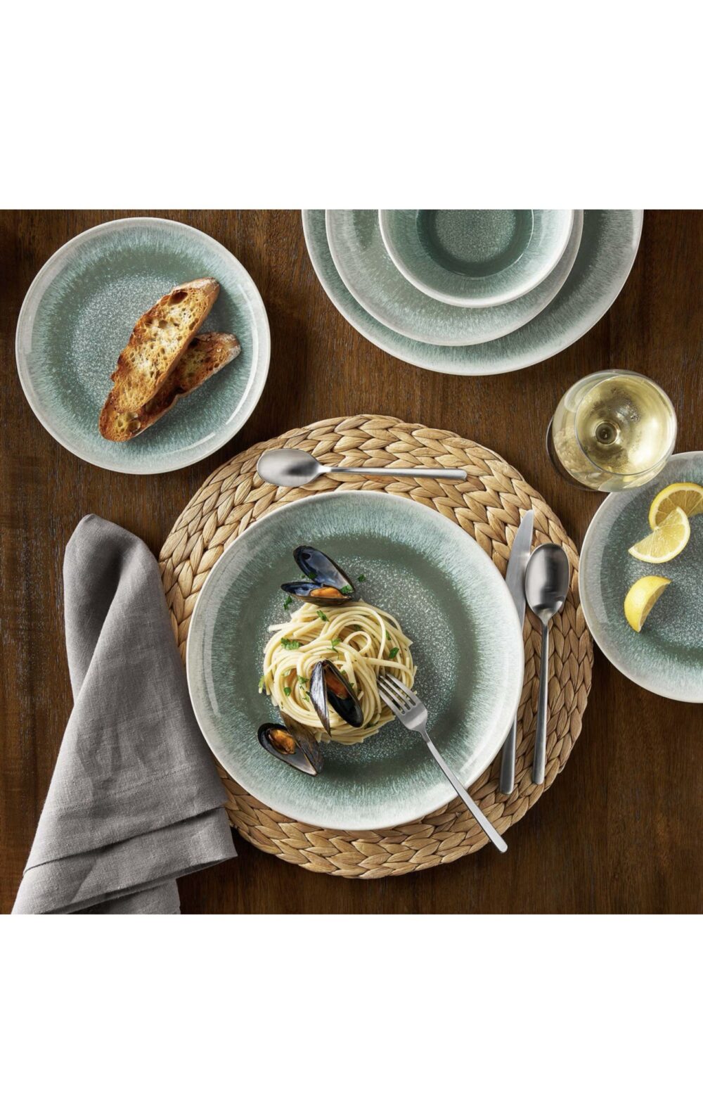 Member's Mark 12-Piece Artisan Dinnerware Set