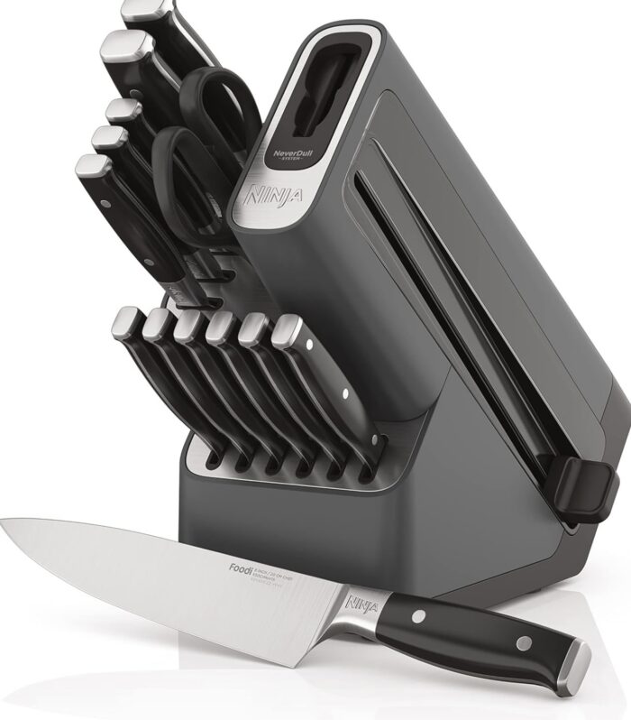 Ninja Foodi StaySharp Knife Block with Integrated Sharpener – Deluxe 14-Piece Set K32014EUUK