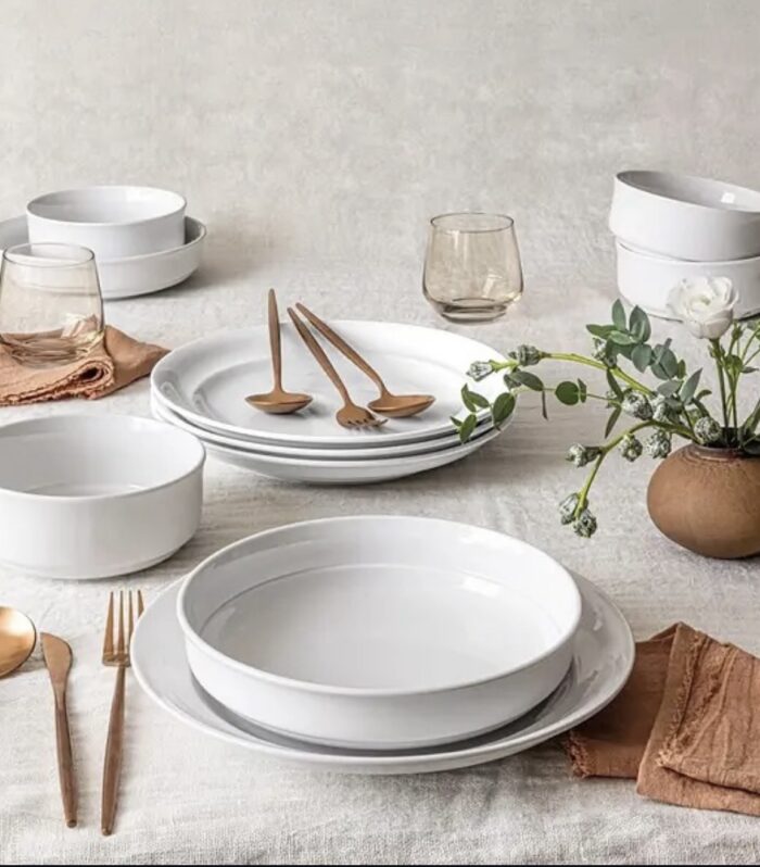 Over and back 12pc Rimmed Dinnerware Set