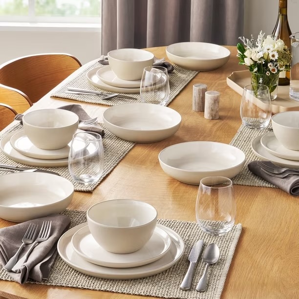 Member's Mark 16-Piece Textured Stoneware Dinnerware Set- Taupe