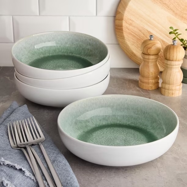 Member's Mark 4-Piece Stoneware Reactive Pasta Bowl Set- Green